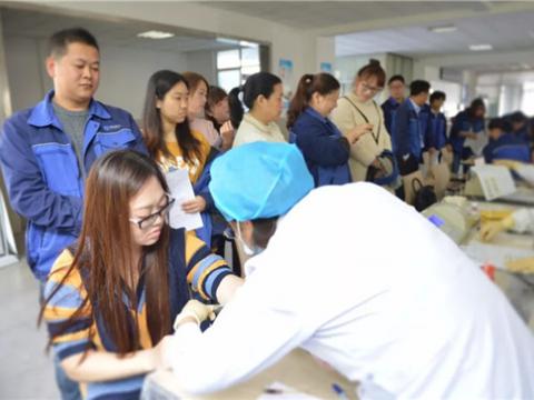 守望相助手牵手 献血救人心连心——永利集团官网集团2018年无偿献血活动